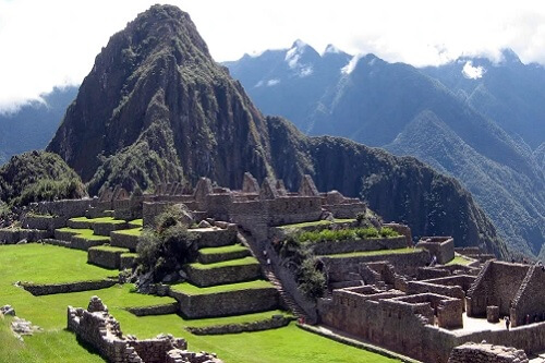 Machu Picchu tour - Guided exploration of ancient Inca citadel amidst Andean mountains