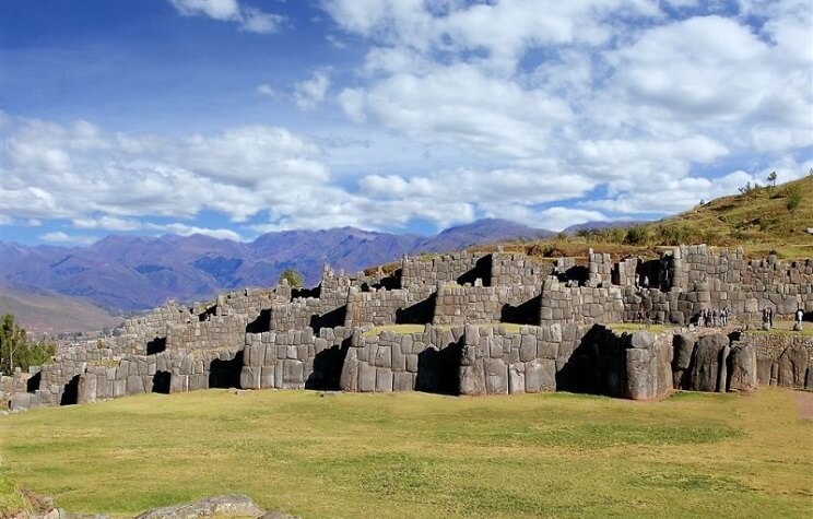 Read more about the article Sacsayhuaman Inca Ruins