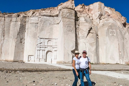 Sillar tour in Arequipa tourists